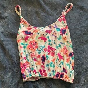 Floral cropped tank top